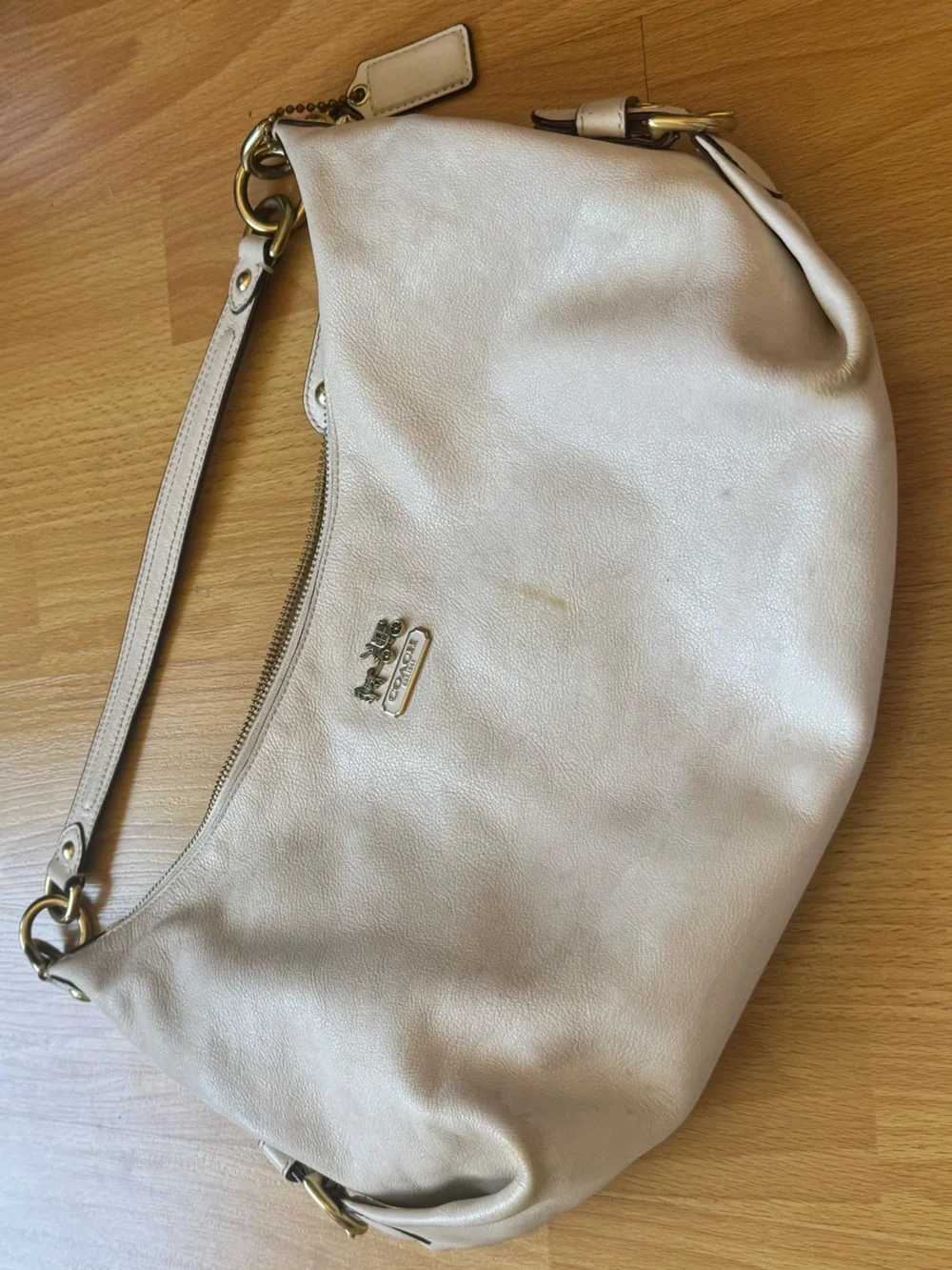 Coach vintage white